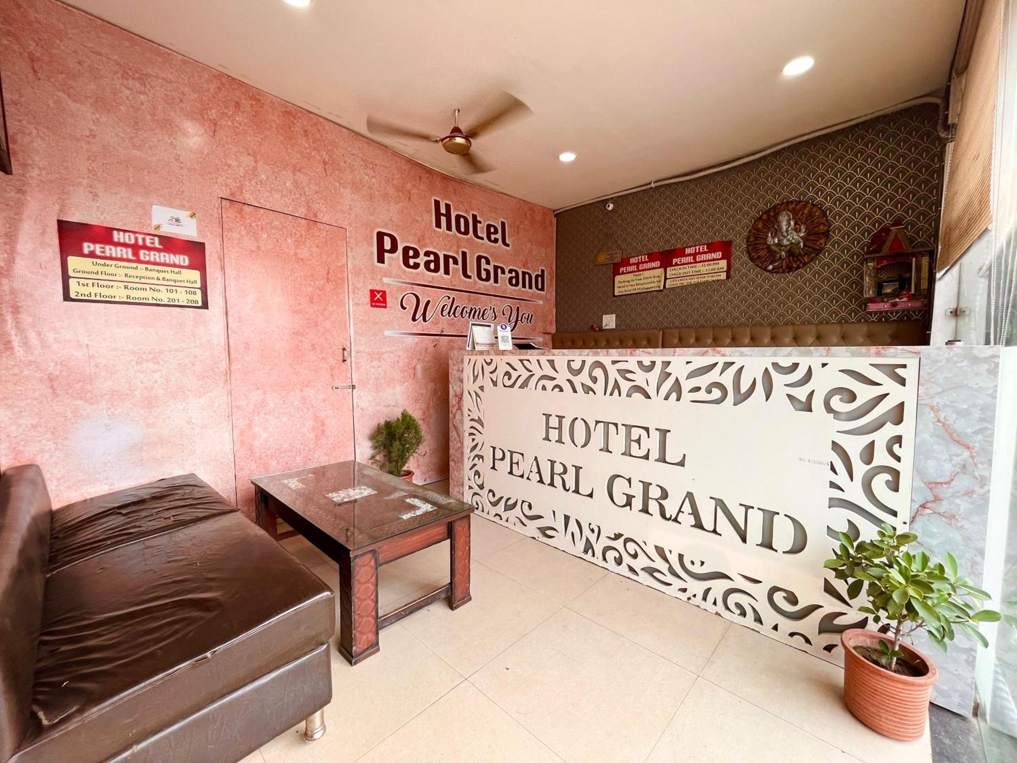Hotel The Pearl Grand - Top Rated ! Most Awarded ! Parking ! Lift ! Luxury Rooms ! Best Selling Zirakpur Экстерьер фото